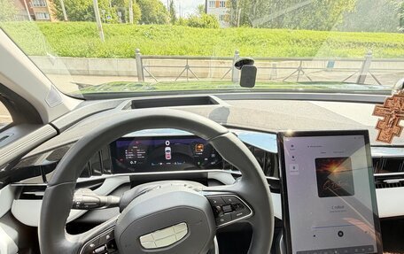 Geely Atlas, 2024 год, 2 500 000 рублей, 17 фотография