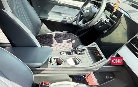 Geely Atlas, 2024 год, 2 500 000 рублей, 13 фотография