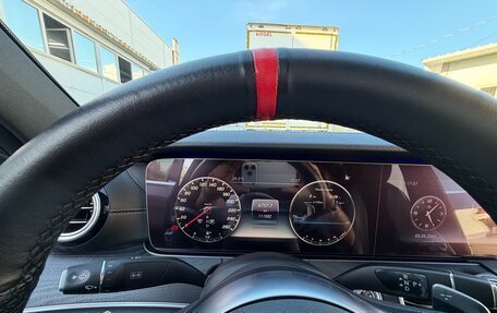Mercedes-Benz E-Класс, 2019 год, 3 600 000 рублей, 3 фотография