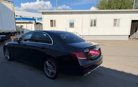 Mercedes-Benz E-Класс, 2019 год, 3 600 000 рублей, 7 фотография
