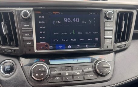 Toyota RAV4, 2017 год, 3 000 000 рублей, 15 фотография