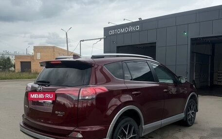 Toyota RAV4, 2017 год, 3 000 000 рублей, 9 фотография
