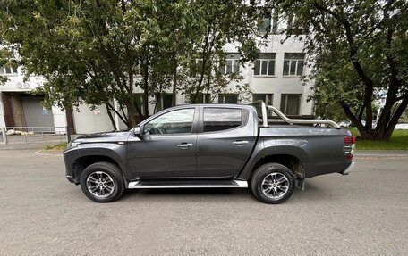Mitsubishi L200 IV рестайлинг, 2022 год, 3 670 000 рублей, 2 фотография