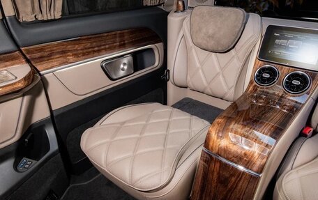 Mercedes-Benz V-Класс, 2024 год, 23 000 000 рублей, 17 фотография