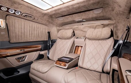 Mercedes-Benz V-Класс, 2024 год, 23 000 000 рублей, 32 фотография