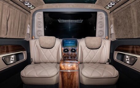 Mercedes-Benz V-Класс, 2024 год, 23 000 000 рублей, 33 фотография