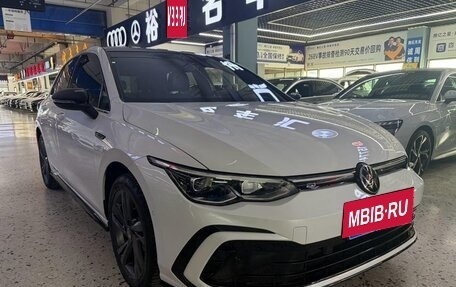Volkswagen Golf VIII, 2021 год, 2 146 000 рублей, 10 фотография