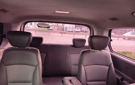 Hyundai Grand Starex Grand Starex I рестайлинг 2, 2011 год, 1 500 000 рублей, 12 фотография