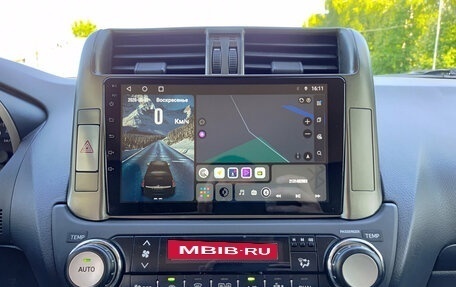 Toyota Land Cruiser Prado 150 рестайлинг 2, 2011 год, 2 650 000 рублей, 15 фотография