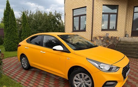 Hyundai Solaris II рестайлинг, 2018 год, 549 000 рублей, 2 фотография
