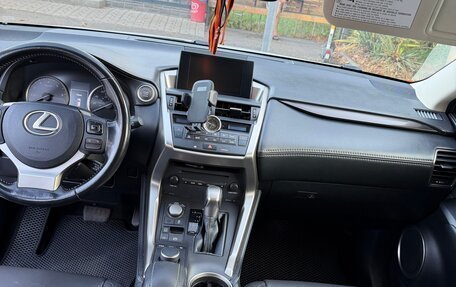 Lexus NX I, 2017 год, 3 250 000 рублей, 17 фотография