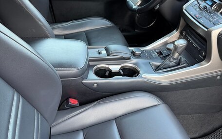 Lexus NX I, 2017 год, 3 250 000 рублей, 18 фотография