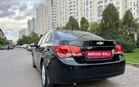 Chevrolet Cruze II, 2010 год, 750 000 рублей, 5 фотография