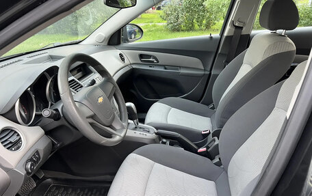 Chevrolet Cruze II, 2010 год, 750 000 рублей, 12 фотография