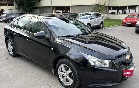 Chevrolet Cruze II, 2010 год, 750 000 рублей, 10 фотография