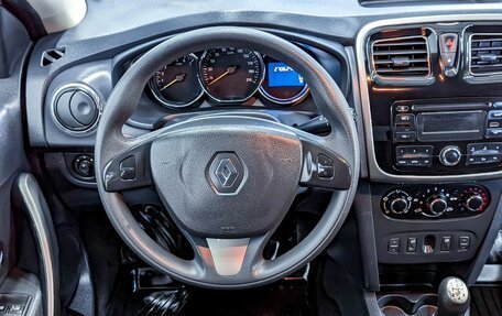 Renault Logan II, 2015 год, 585 000 рублей, 7 фотография