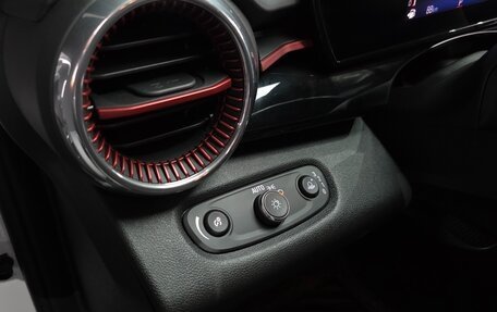 Chevrolet Trax, 2024 год, 2 000 000 рублей, 10 фотография