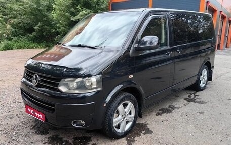 Volkswagen Multivan T5, 2011 год, 1 950 000 рублей, 1 фотография