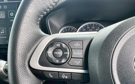 Toyota Roomy I, 2023 год, 920 000 рублей, 22 фотография