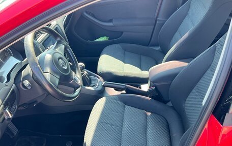 Volkswagen Jetta VI, 2011 год, 890 000 рублей, 7 фотография