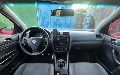 Volkswagen Golf V, 2004 год, 395 000 рублей, 16 фотография
