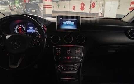 Mercedes-Benz A-Класс, 2016 год, 1 350 000 рублей, 4 фотография
