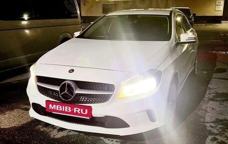 Mercedes-Benz A-Класс, 2016 год, 1 350 000 рублей, 2 фотография