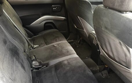 Mitsubishi Outlander III рестайлинг 3, 2008 год, 899 777 рублей, 18 фотография