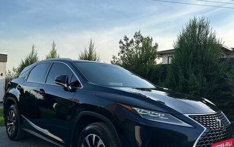 Lexus RX IV рестайлинг, 2020 год, 4 500 000 рублей, 3 фотография