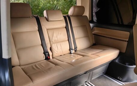 Volkswagen Multivan T5, 2011 год, 1 950 000 рублей, 11 фотография