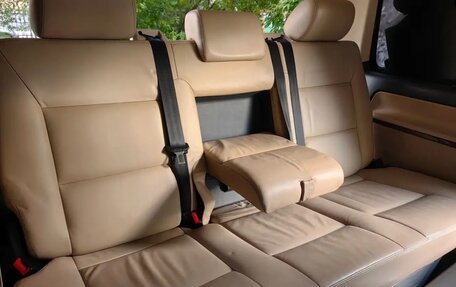 Volkswagen Multivan T5, 2011 год, 1 950 000 рублей, 10 фотография