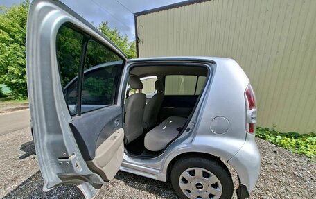 Toyota Passo III, 2004 год, 390 000 рублей, 5 фотография
