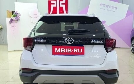 Toyota Yaris XP150 рестайлинг, 2022 год, 1 050 300 рублей, 5 фотография