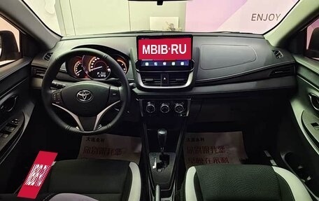 Toyota Yaris XP150 рестайлинг, 2022 год, 1 050 300 рублей, 12 фотография