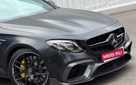 Mercedes-Benz E-Класс AMG, 2017 год, 10 000 000 рублей, 26 фотография