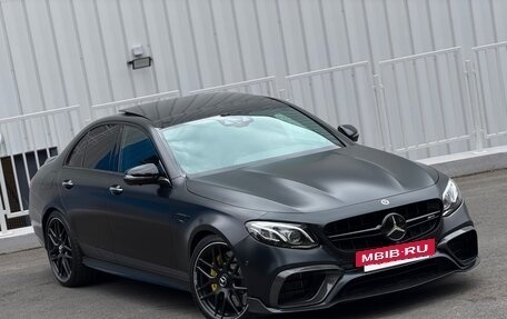 Mercedes-Benz E-Класс AMG, 2017 год, 10 000 000 рублей, 29 фотография
