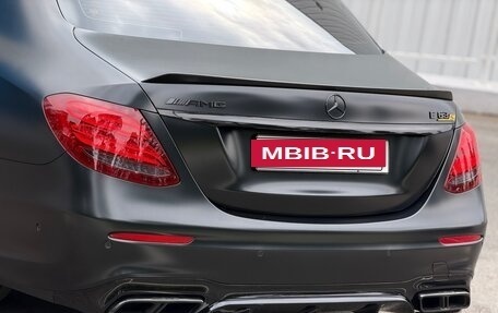 Mercedes-Benz E-Класс AMG, 2017 год, 10 000 000 рублей, 36 фотография