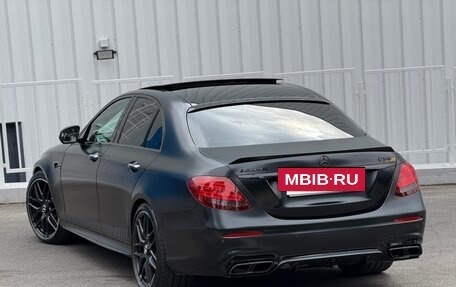 Mercedes-Benz E-Класс AMG, 2017 год, 10 000 000 рублей, 35 фотография