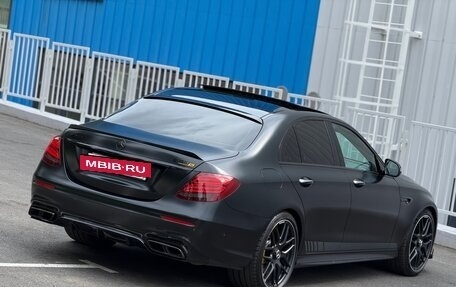 Mercedes-Benz E-Класс AMG, 2017 год, 10 000 000 рублей, 39 фотография