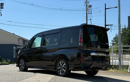 Honda Stepwgn IV, 2019 год, 1 800 000 рублей, 3 фотография