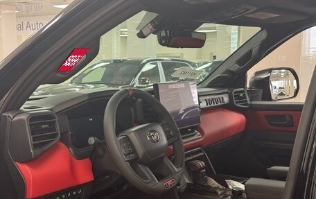 Toyota Tundra, 2024 год, 11 000 000 рублей, 7 фотография