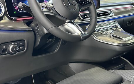 Mercedes-Benz V-Класс, 2026 год, 13 870 000 рублей, 9 фотография