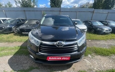 Toyota Highlander III, 2014 год, 2 200 000 рублей, 1 фотография