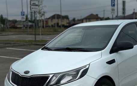 KIA Rio III рестайлинг, 2013 год, 950 000 рублей, 4 фотография