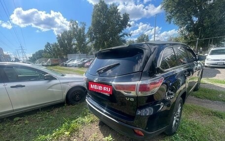Toyota Highlander III, 2014 год, 2 200 000 рублей, 4 фотография