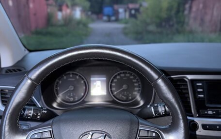 Hyundai Solaris II рестайлинг, 2017 год, 1 350 000 рублей, 6 фотография