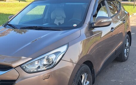 Hyundai ix35 I рестайлинг, 2013 год, 1 200 000 рублей, 2 фотография