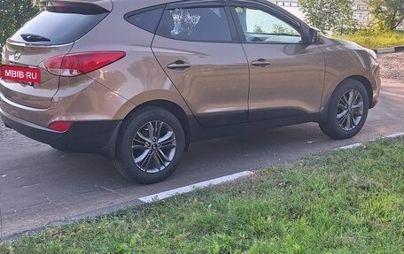 Hyundai ix35 I рестайлинг, 2013 год, 1 200 000 рублей, 4 фотография