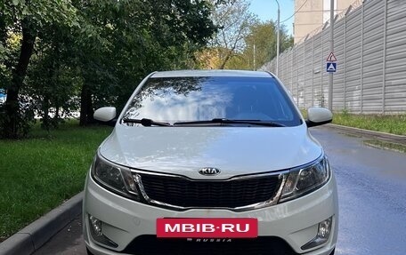 KIA Rio III рестайлинг, 2014 год, 1 050 000 рублей, 2 фотография