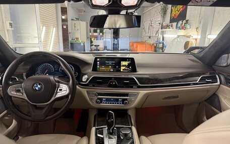BMW 7 серия, 2015 год, 3 700 000 рублей, 8 фотография